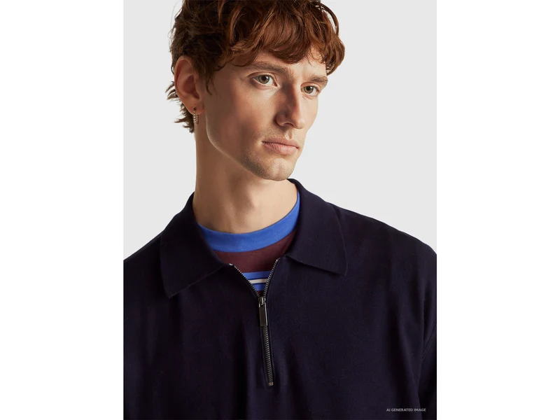 Poloshirt aus Viskose-Mix-Strick