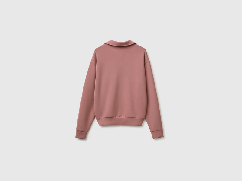 Fließendes Sweatshirt mit Rollkragen