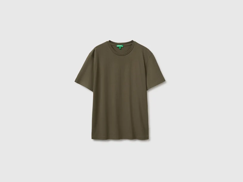 Militärgrünes T-Shirt