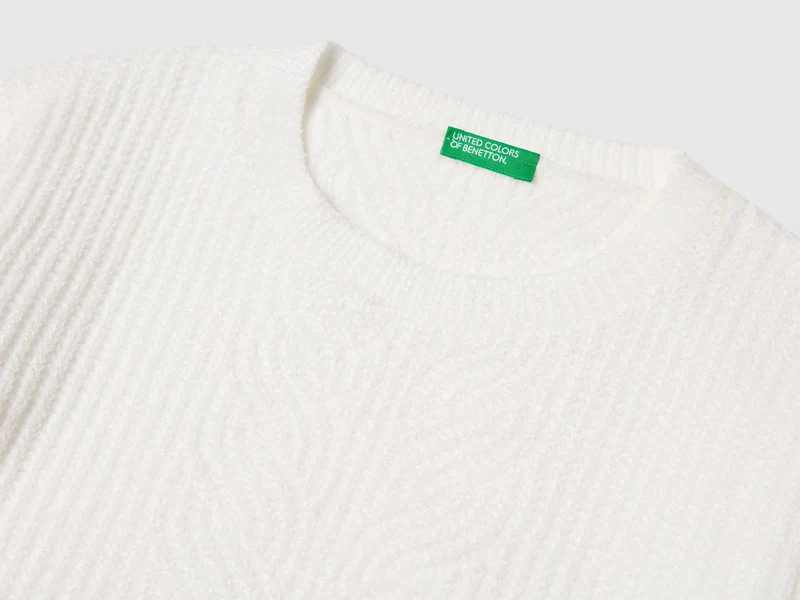 Chenille-Pullover mit Fransen