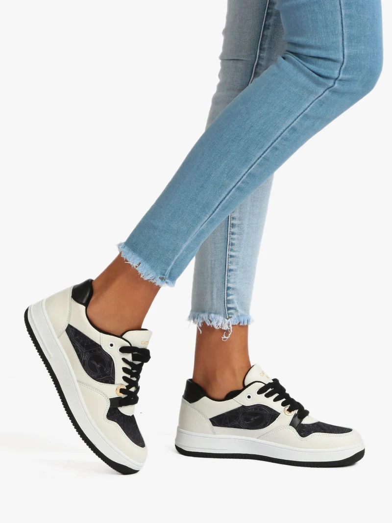 Sneakers donna stringate con stampe - bianco