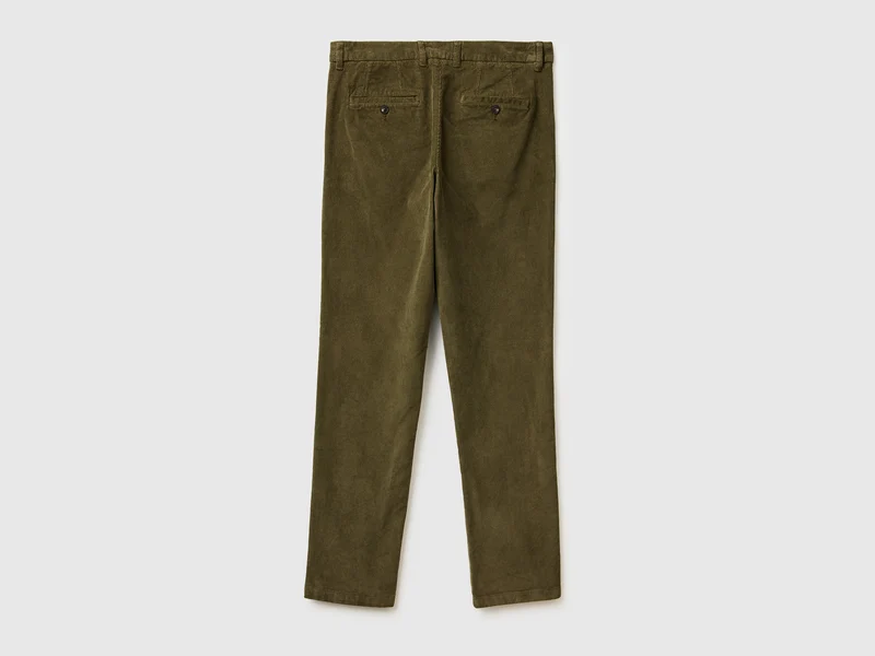 Slim-Fit-Hose aus Stretch-Samt