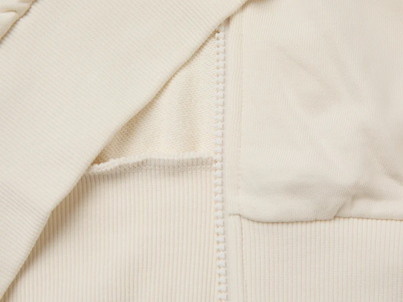 Hoodie aus 100% Baumwolle