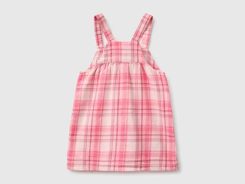 Kariertes Latzkleid