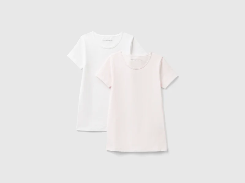 Zwei T-Shirts aus Stretch-Baumwolle