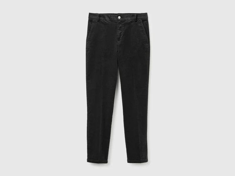 Chinos aus Stretch-Samt