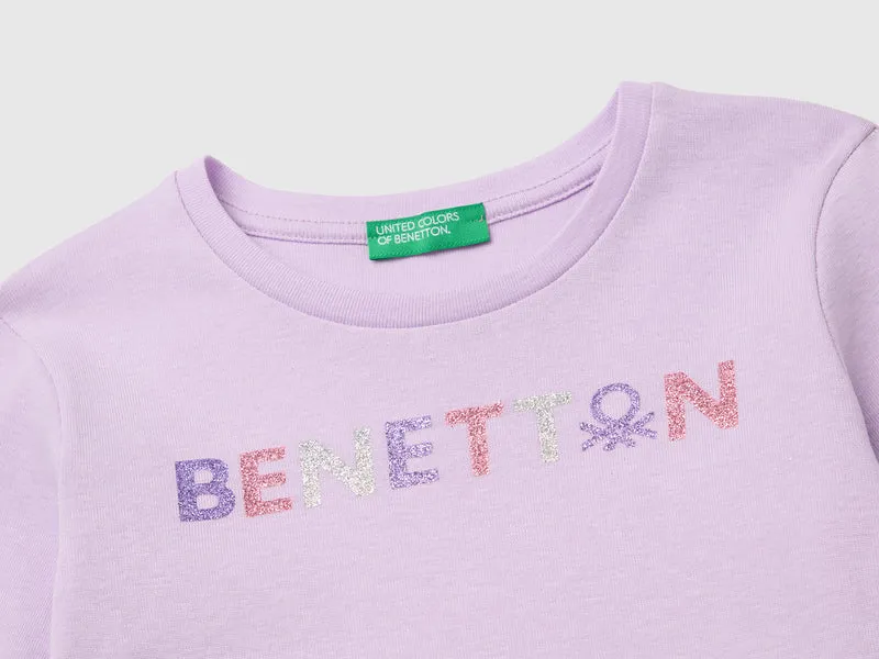 Langärmeliges T-Shirt mit Glitzerdruck