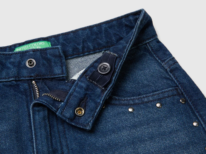 Jeansminirock mit Nieten