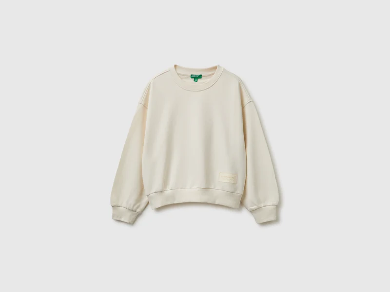 Geschlossenes Sweatshirt aus 100% Baumwolle