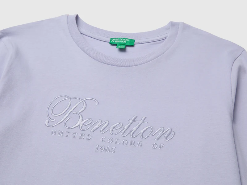 Langärmeliges T-Shirt mit Stickerei