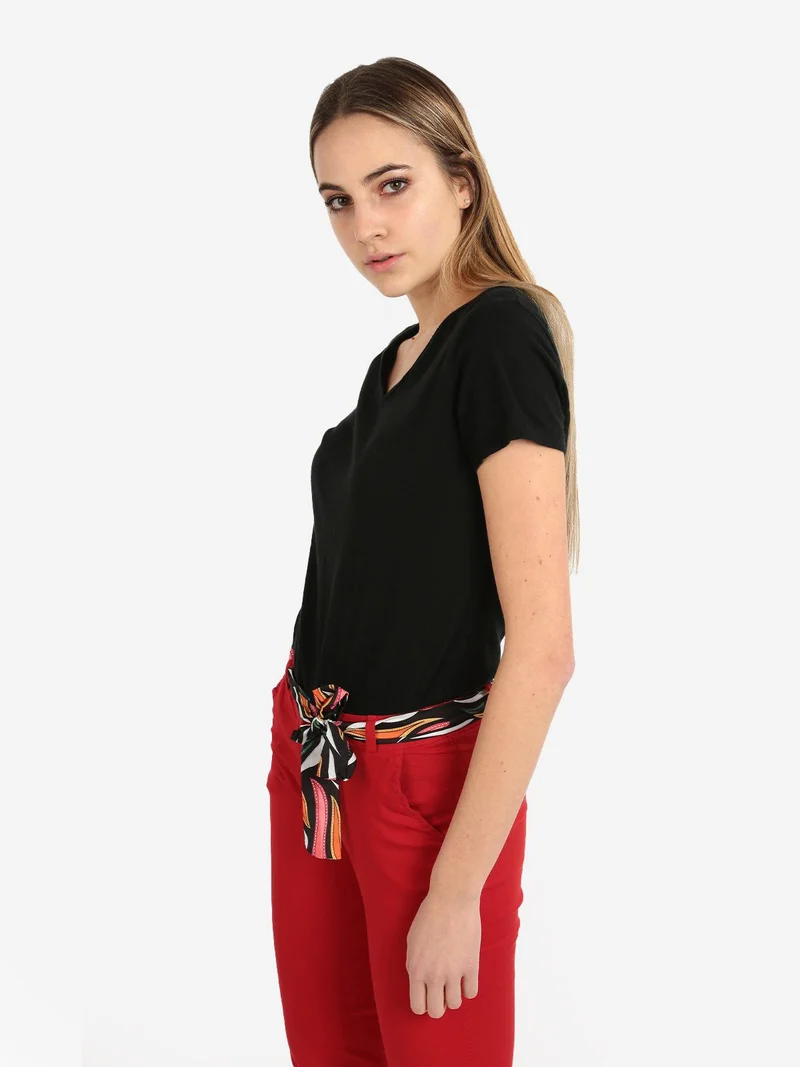 T-Shirt donna con scollo a V - nero