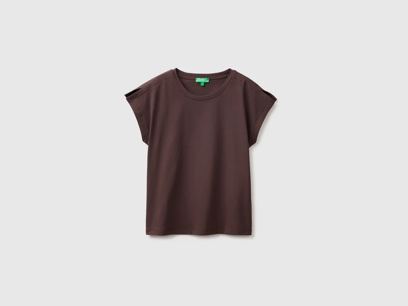 T-Shirt mit Schlitzen am Ärmel