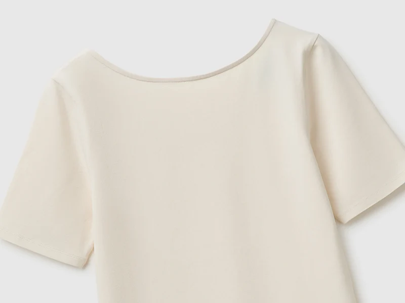 Wendbares Slim-Fit-T-Shirt