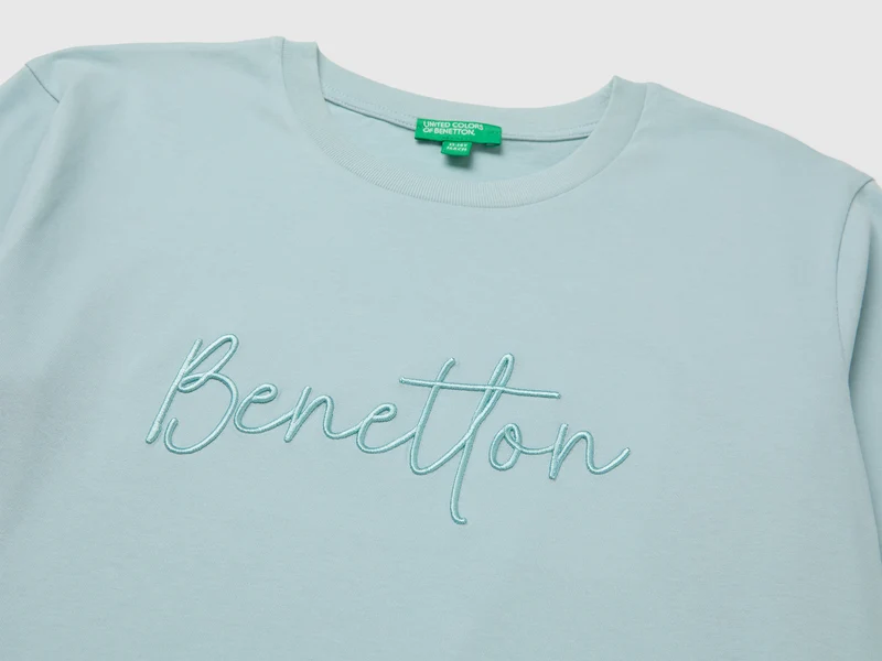 Langärmeliges T-Shirt mit Stickerei