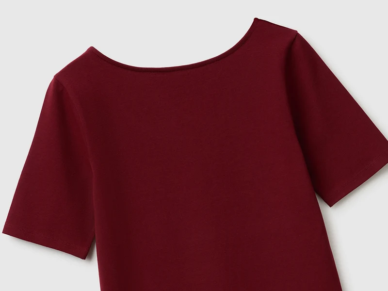 Wendbares Slim-Fit-T-Shirt