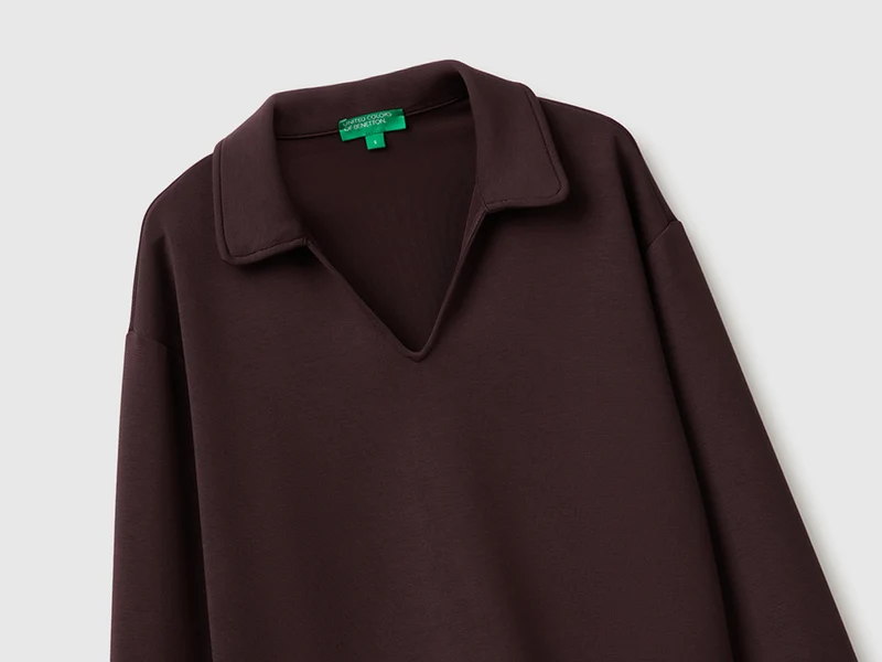 Fließendes Sweatshirt mit Rollkragen