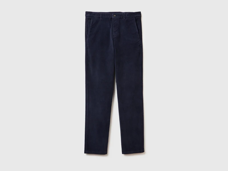 Slim Fit Hose aus Stretchsamt