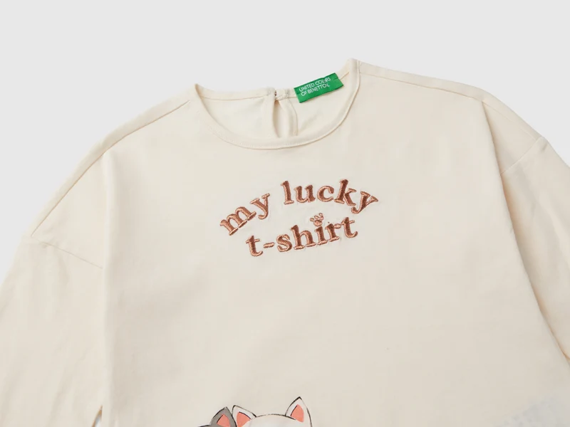 T-Shirt mit Lurex-Schriftzug