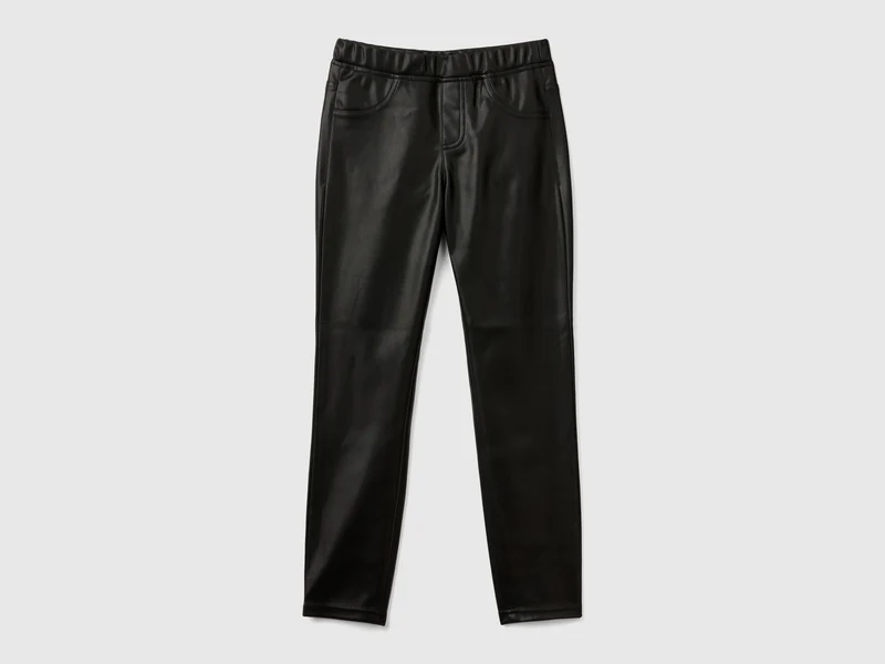 Beschichtete Stoffhose