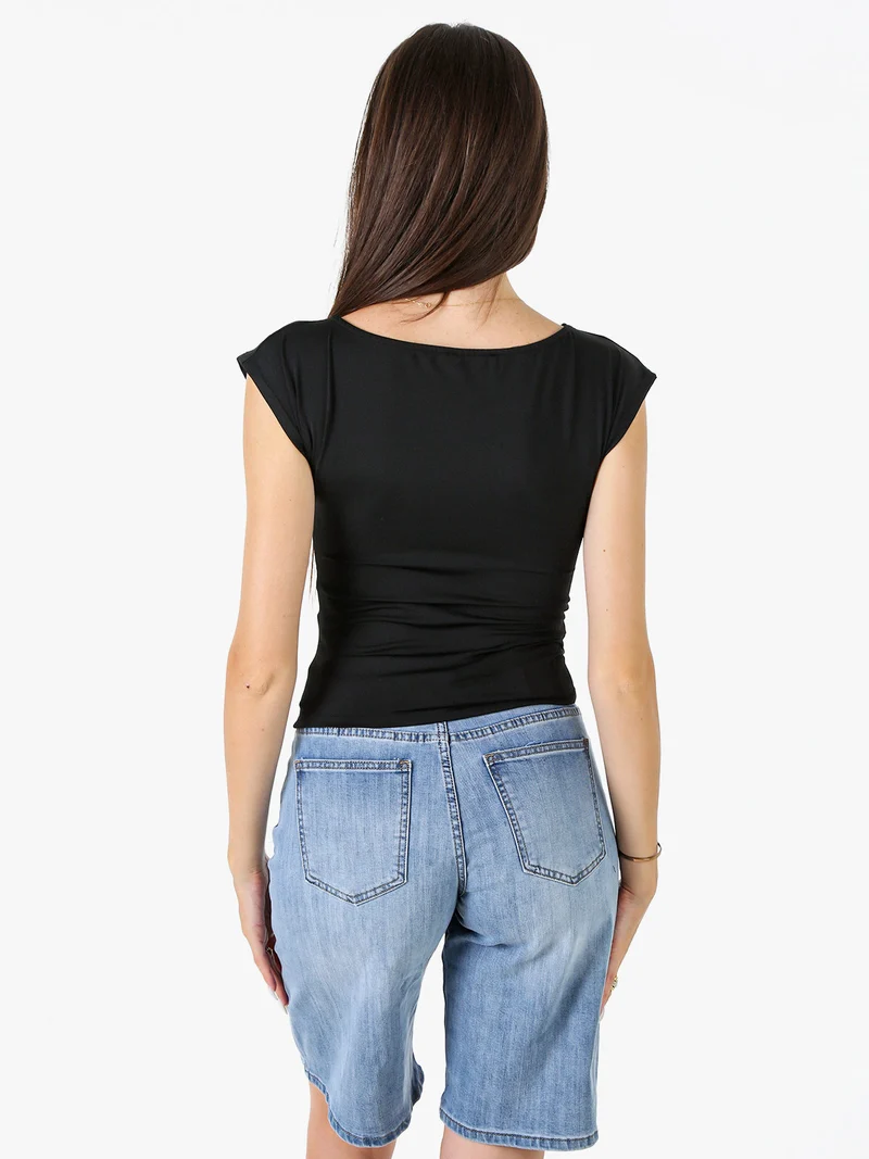 Top donna con scollo a barca e maniche corte - nero