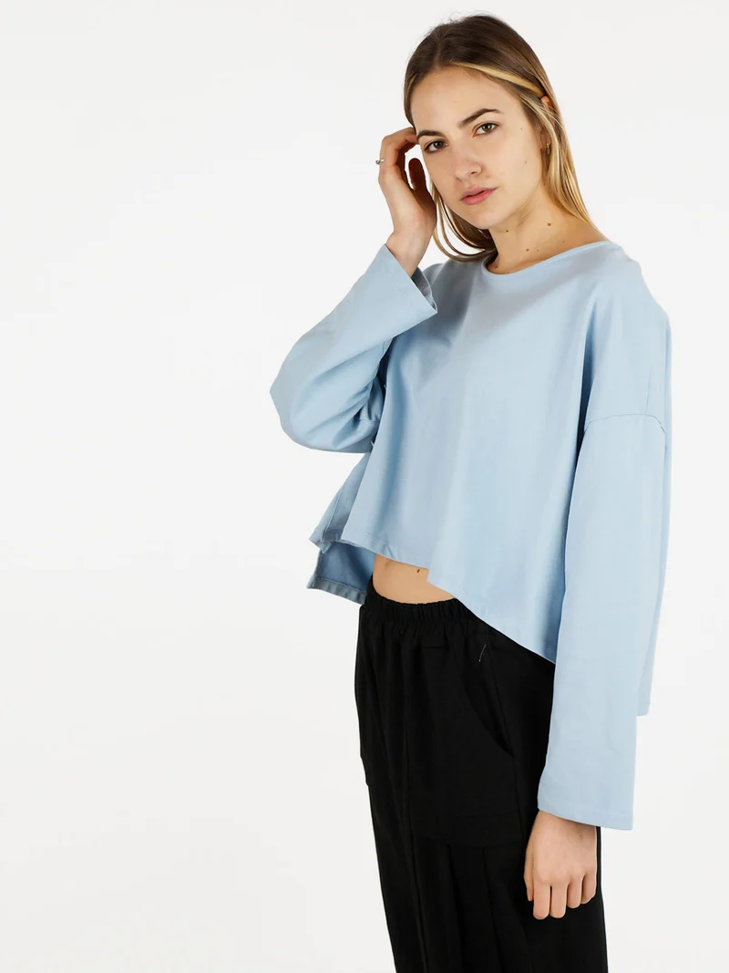 T-shirt cropped da donna con tasca - azzurro