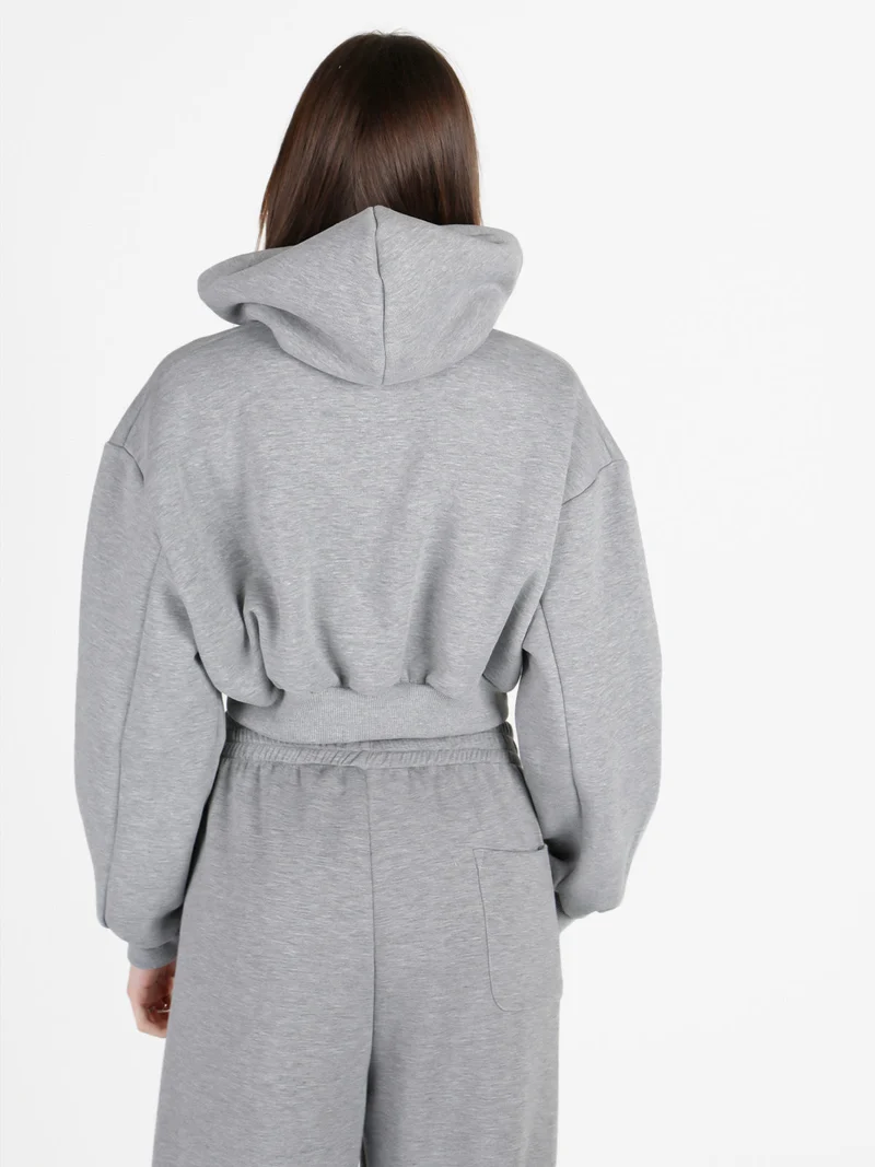Felpa crop da donna con cappuccio - grigio