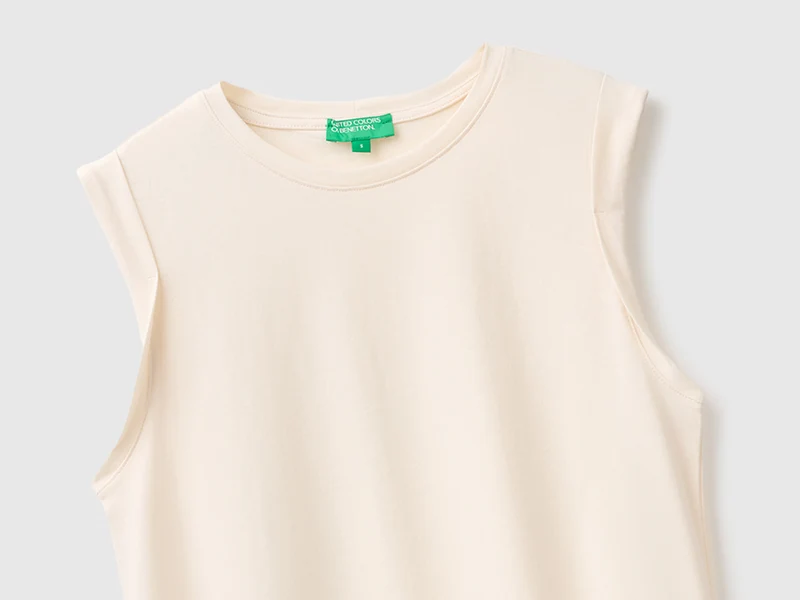 Ärmelloses T-Shirt