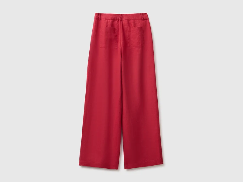 Hochgeschnittene Hose aus reinem Leinen