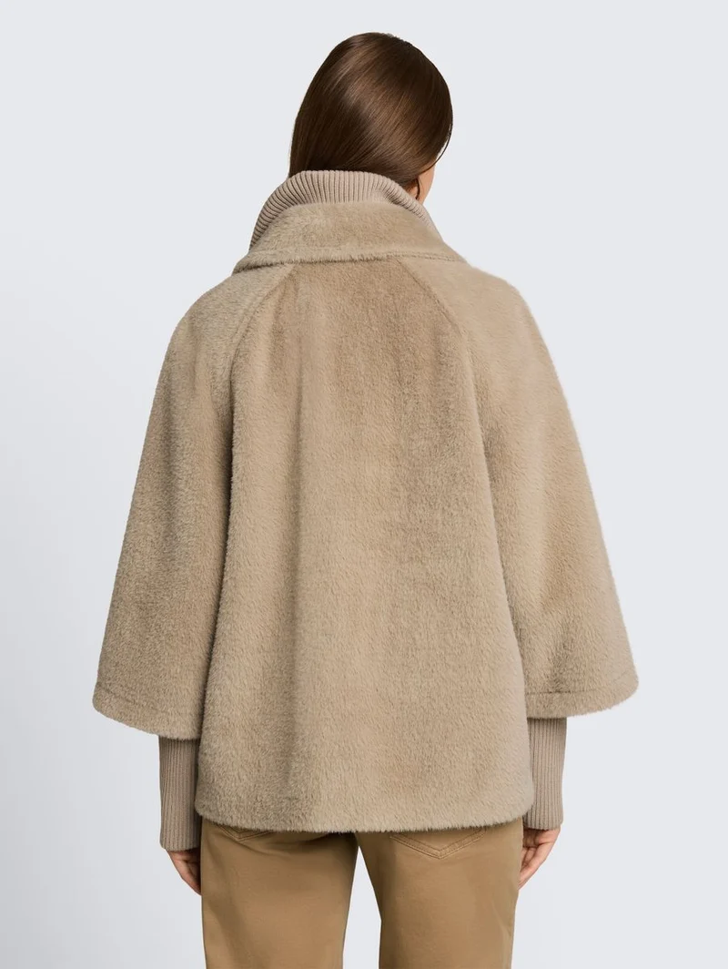 Cosy Cape Jacke im 2-in-1-Look