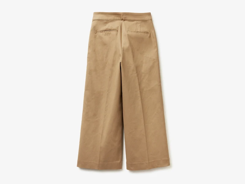 Hose mit weitem Bein und hoher Taille