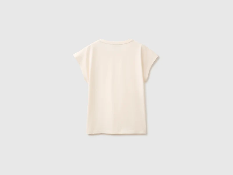 T-Shirt mit Schlitzen am Ärmel