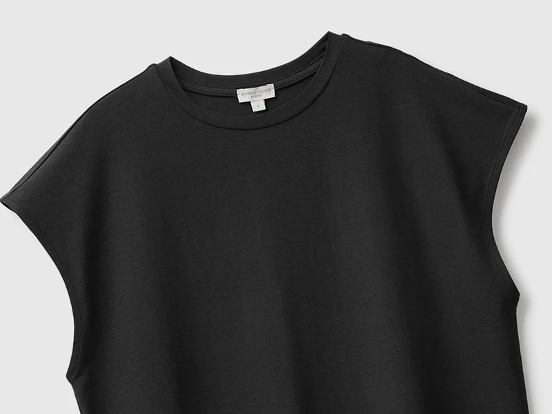 T-Shirt aus Bambus-Viskose-Mischgewebe