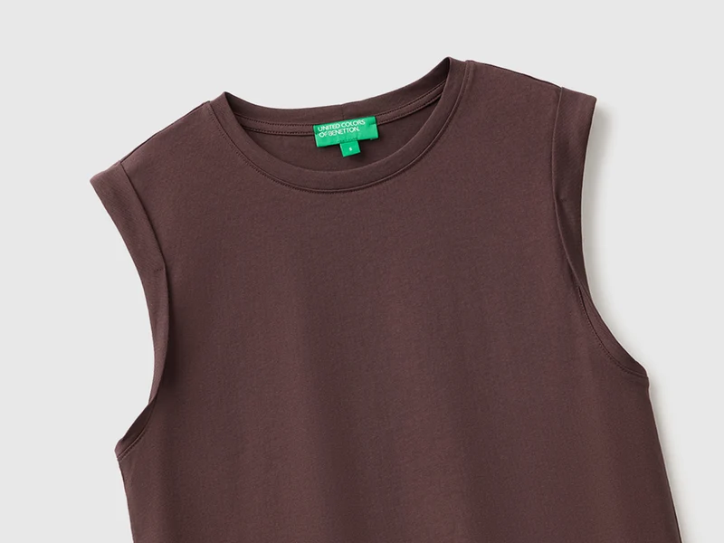 Ärmelloses T-Shirt