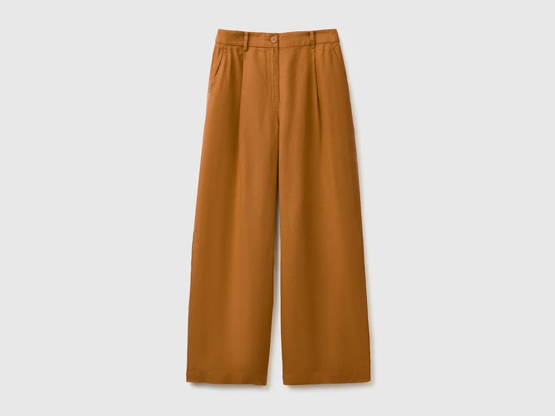 Hochgeschnittene Hose aus reinem Leinen