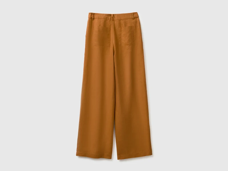Hochgeschnittene Hose aus reinem Leinen