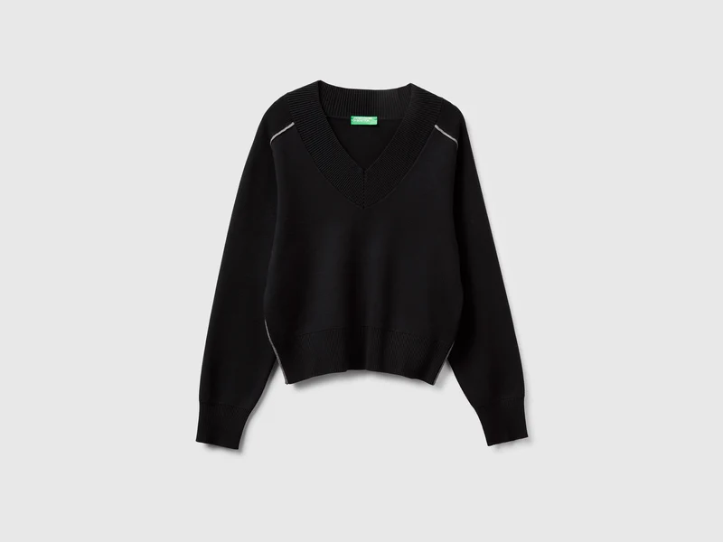 Pullover mit V-Ausschnitt und kastiger Passform