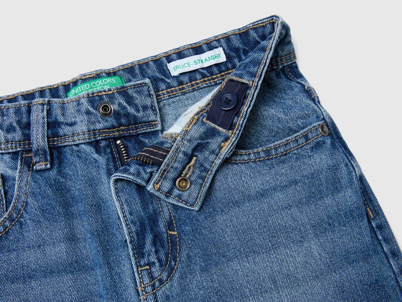 Jeans mit geradem Bein