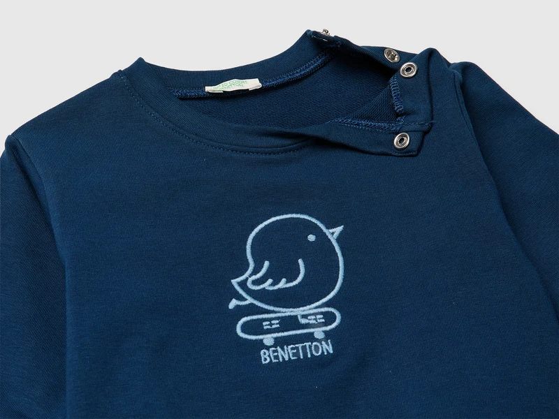 Sweatshirt mit Tieraufnäher