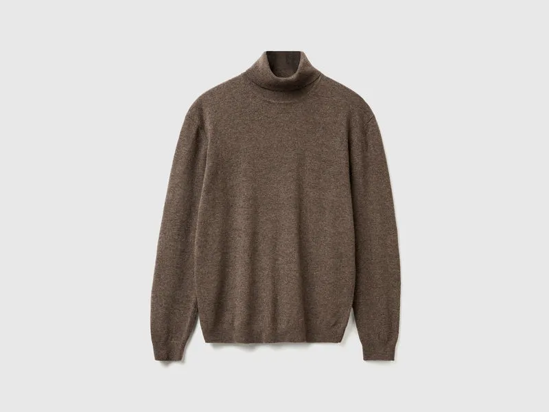 Brauner Rollkragenpullover aus reiner Merinowolle