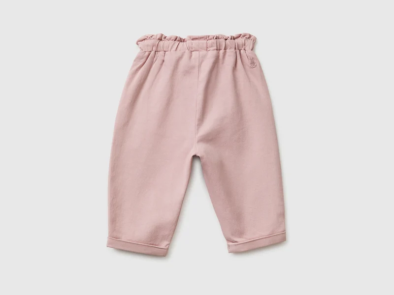 Hose mit Mini-Rüschen