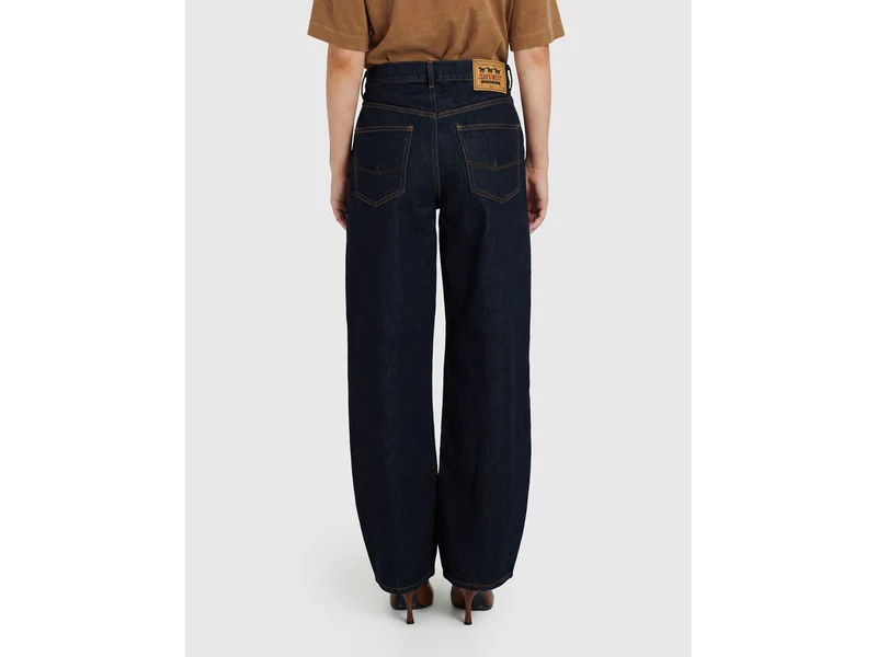 Weit geschnittene Jeans mit Waschung