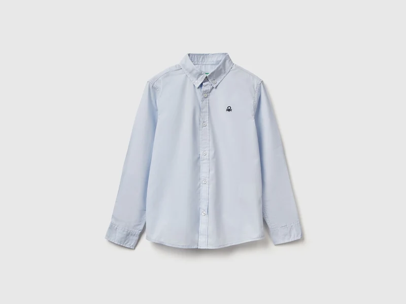 Hellblaues Button-Down-Hemd