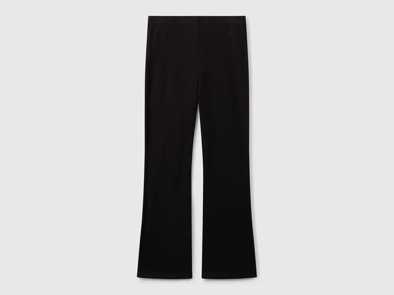 Leggings aus weicher Baumwolle mit ausgestelltem Bein