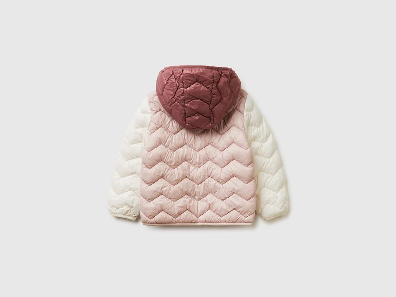 Wattierte Jacke mit Kapuze