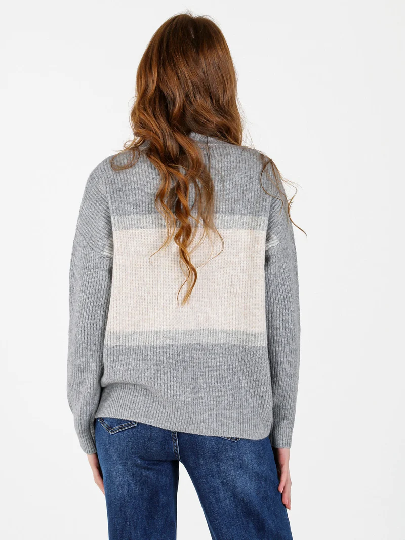 Maglione donna accollato a blocchi di colore con strass - grigio