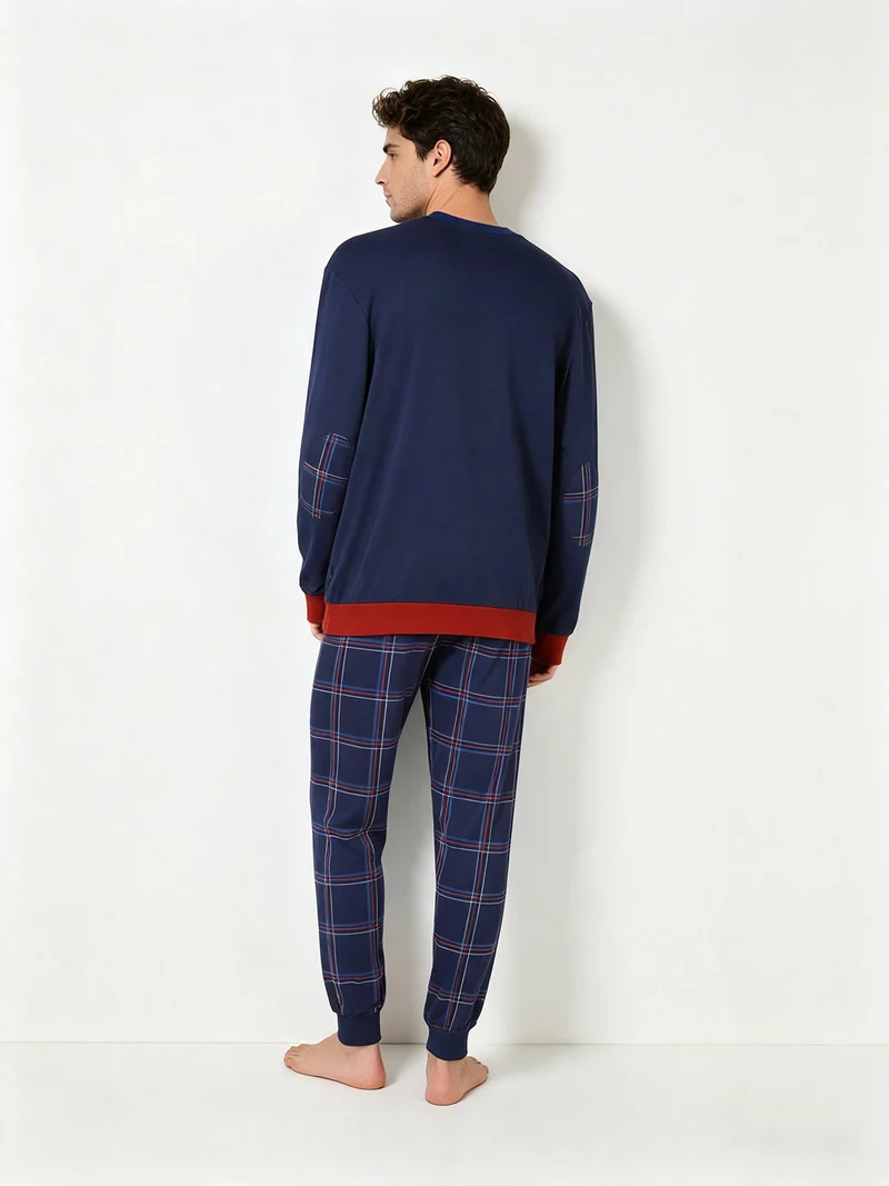 Pigiama lungo da uomo in cotone interlock con pantaloni a quadri e calze incluse - blu scuro