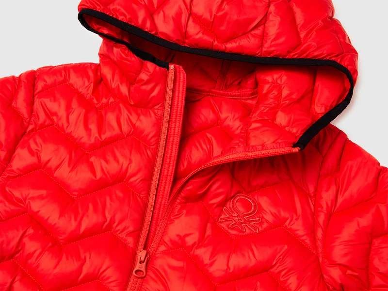 Wattierte Jacke mit Kapuze