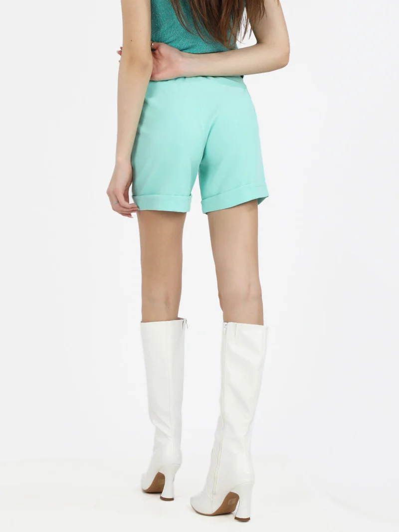 Shorts donna con cintura e risvolto - acqua marina