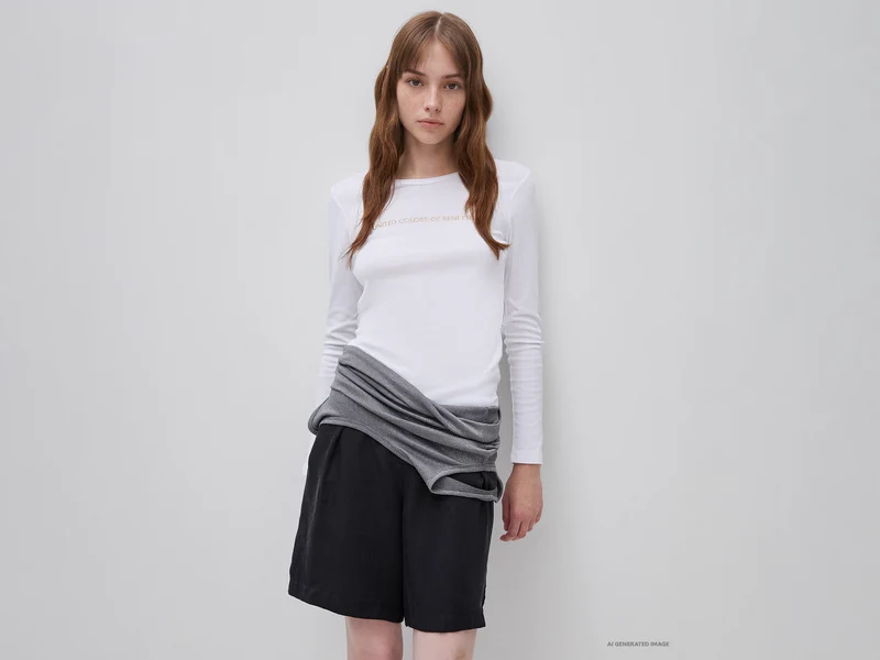 Langärmeliges T-Shirt mit Glitzerlogo