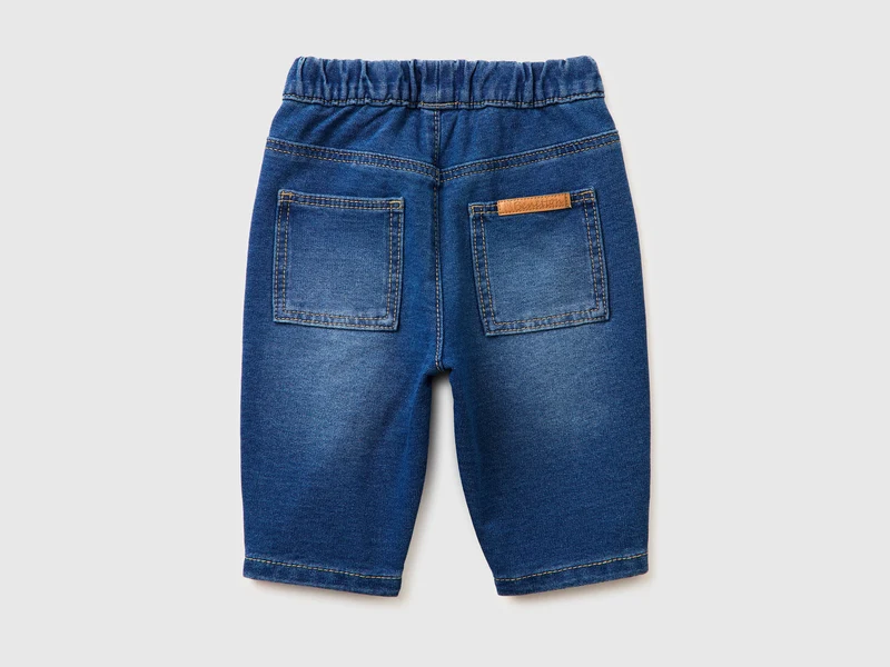 Jeans im Denim-Look